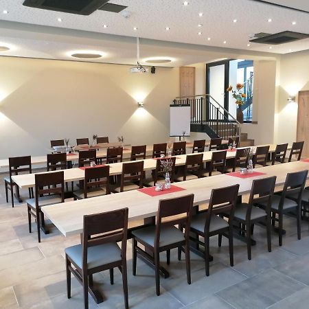 Landgasthof Niebler Adelsdorf Eksteriør billede