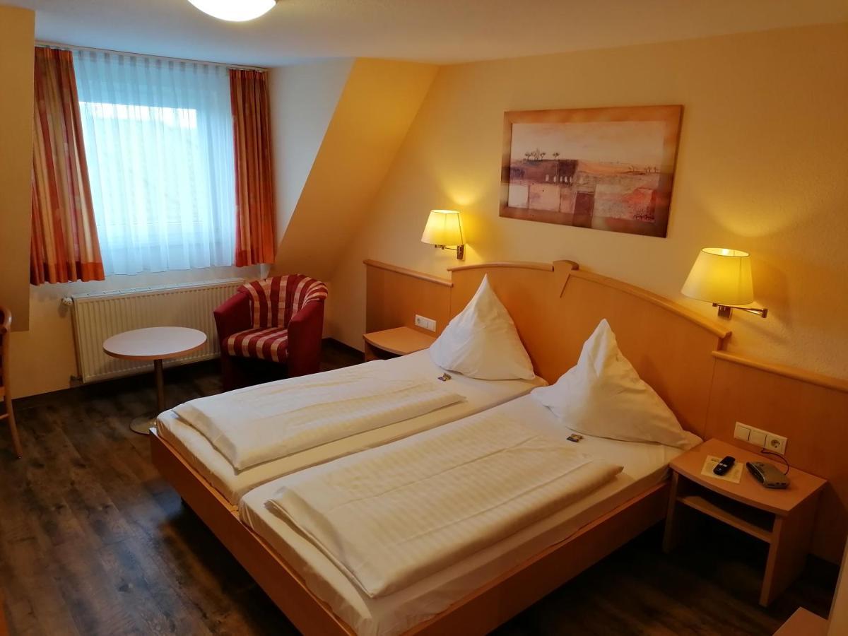 Landgasthof Niebler Adelsdorf Eksteriør billede