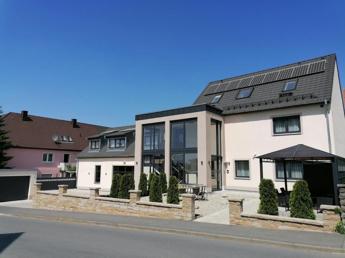 Landgasthof Niebler Adelsdorf Eksteriør billede